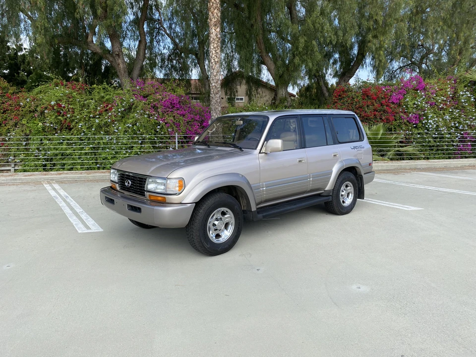 1997 Lexus LX 1st Gen - Image 10 of 31