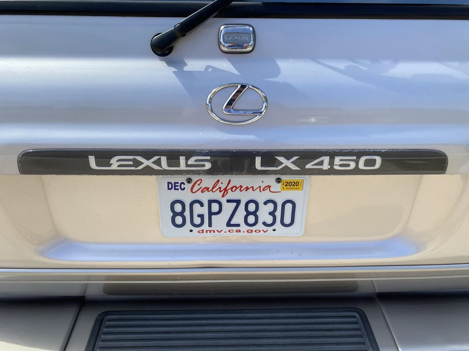 1997 Lexus LX 1st Gen - Image 19 of 31