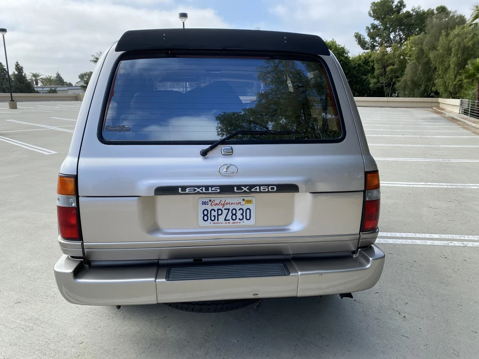 1997 Lexus LX 1st Gen - Image 3 of 31