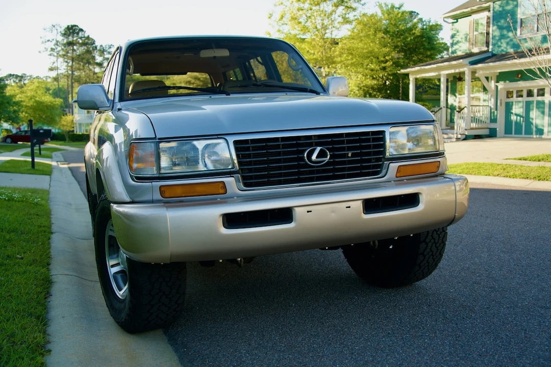 1997 Lexus LX 1st Gen - Image 9 of 31