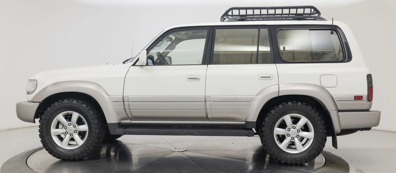1997 Lexus LX 1st Gen - Image 13 of 31