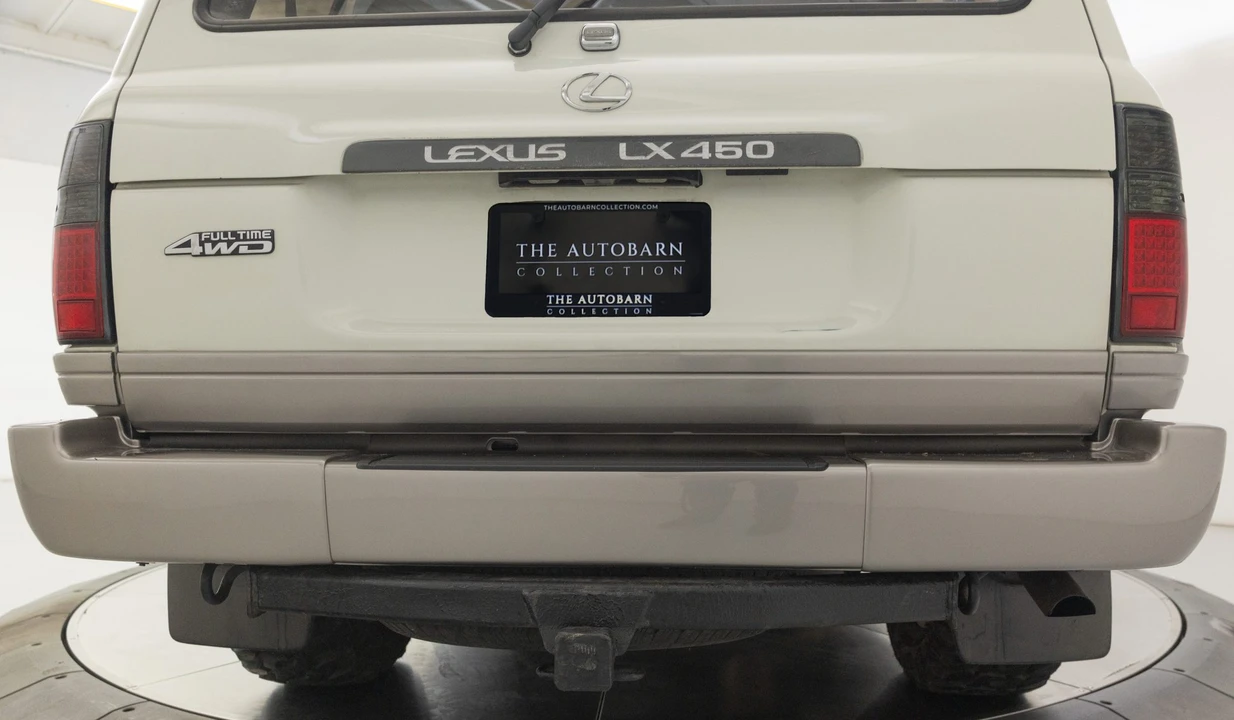 1997 Lexus LX 1st Gen - Image 30 of 31