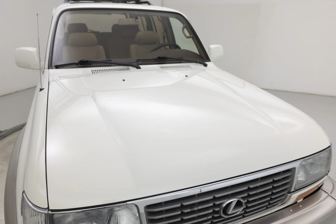 1997 Lexus LX 1st Gen - Image 20 of 31