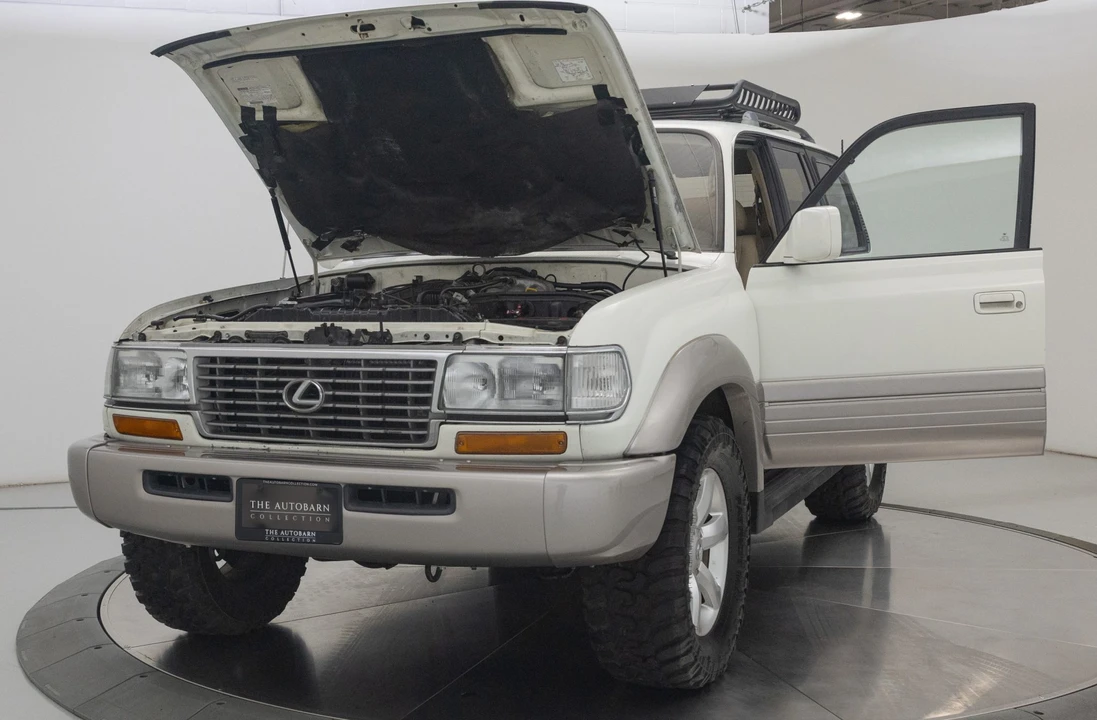1997 Lexus LX 1st Gen - Image 10 of 31