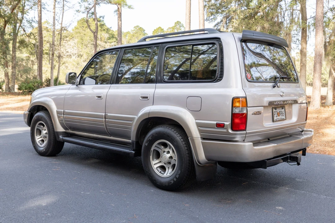 1997 Lexus LX 1st Gen - Image 8 of 31