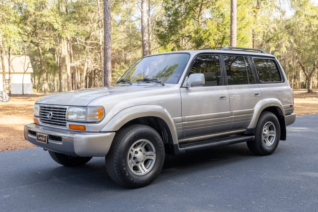1997 Lexus LX 1st Gen - Image 2 of 31