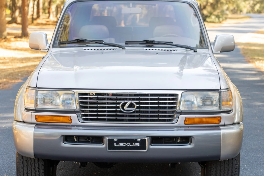 1997 Lexus LX 1st Gen - Image 14 of 31