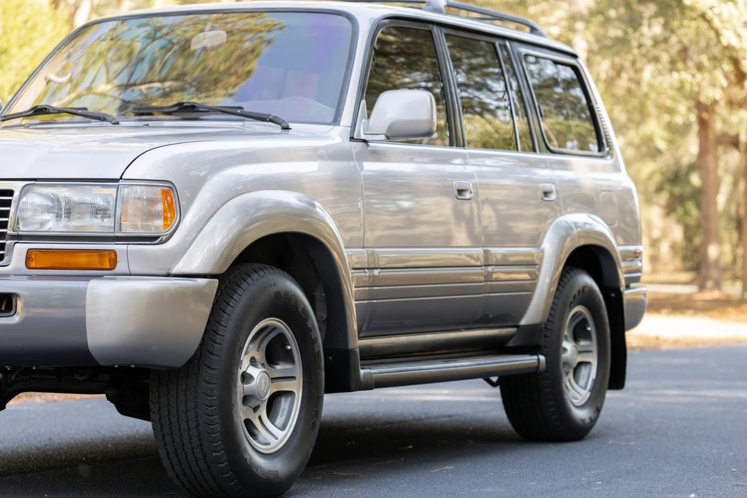 1997 Lexus LX 1st Gen - Image 11 of 31