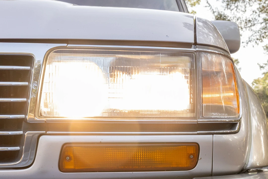 1997 Lexus LX 1st Gen - Image 18 of 31