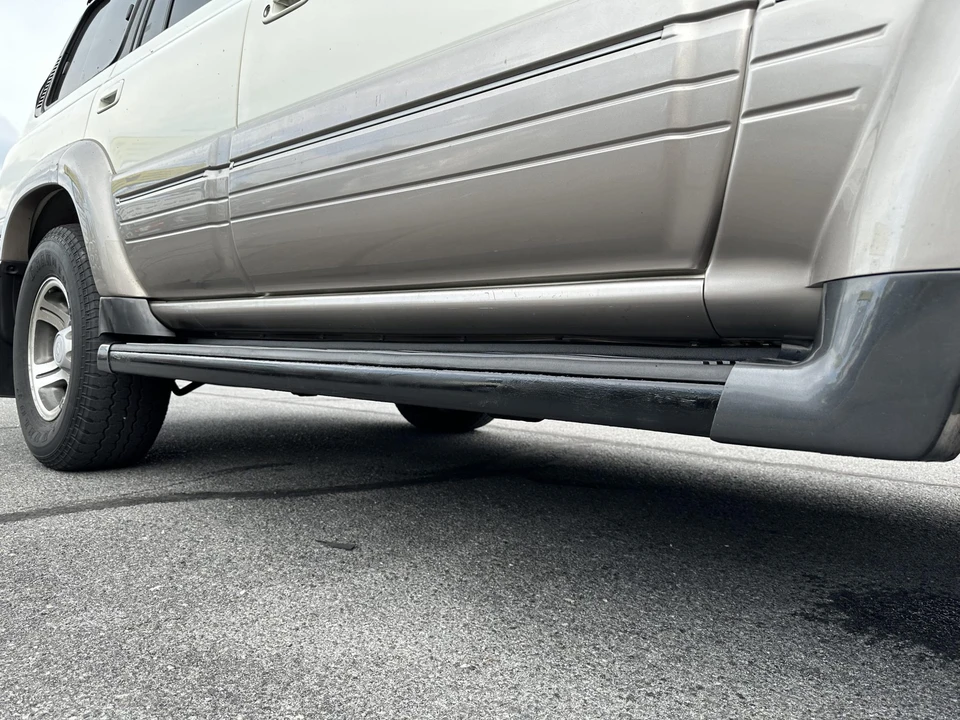 1997 Lexus LX 1st Gen - Image 24 of 31