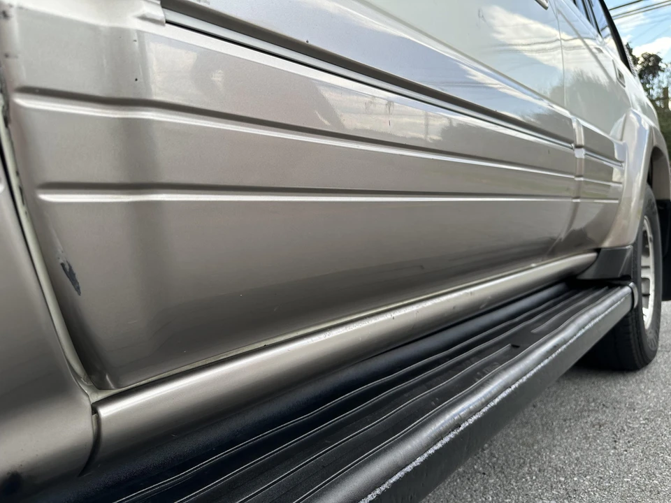 1997 Lexus LX 1st Gen - Image 30 of 31