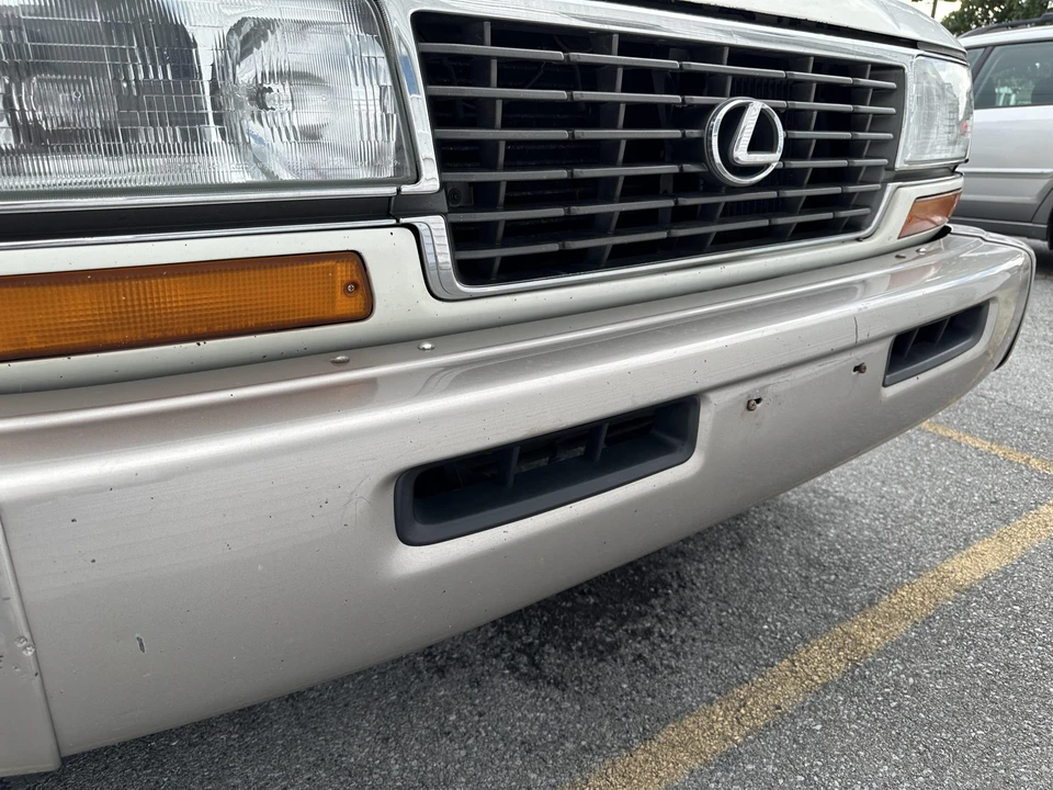 1997 Lexus LX 1st Gen - Image 20 of 31