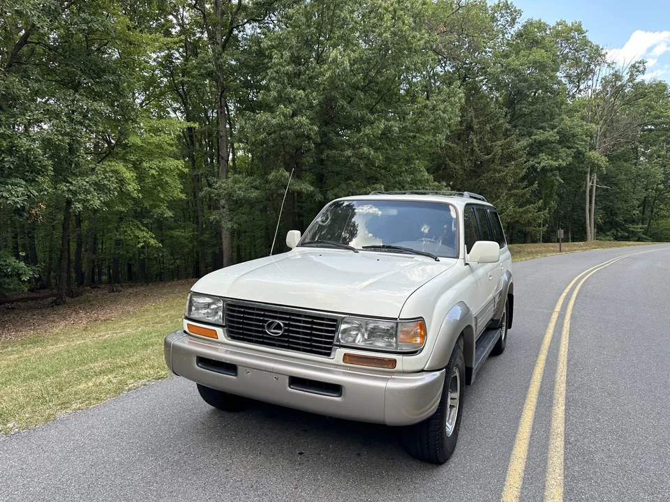 1997 Lexus LX 1st Gen - Image 6 of 31