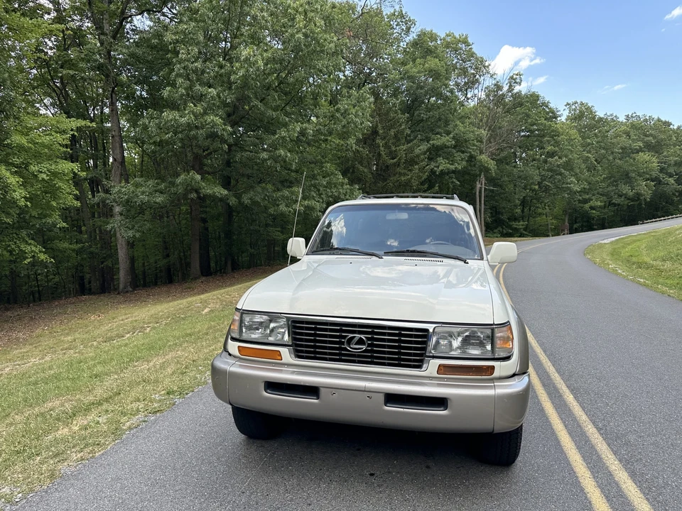 1997 Lexus LX 1st Gen - Image 7 of 31