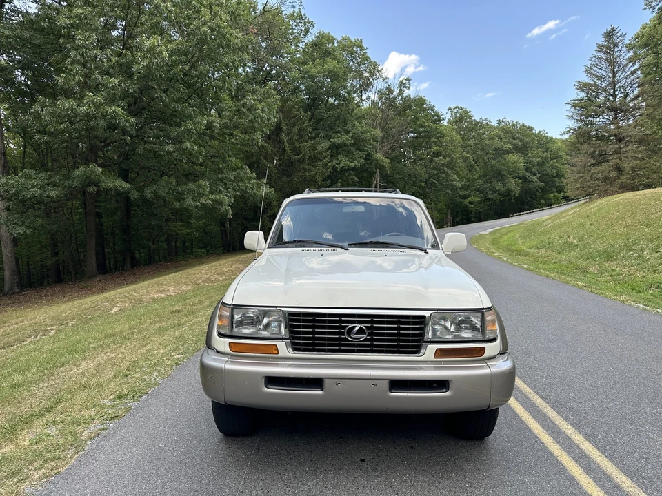 1997 Lexus LX 1st Gen - Image 8 of 31