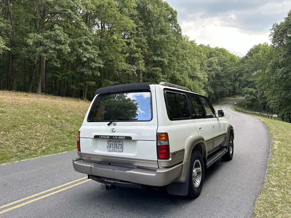 1997 Lexus LX 1st Gen - Image 14 of 31