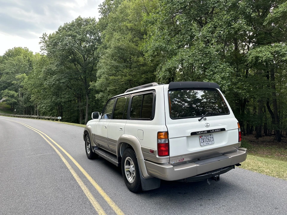 1997 Lexus LX 1st Gen - Image 19 of 31