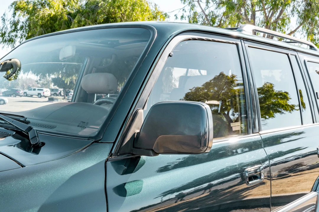 1997 Lexus LX 1st Gen - Image 14 of 31