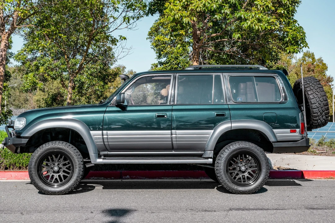 1997 Lexus LX 1st Gen - Image 3 of 31