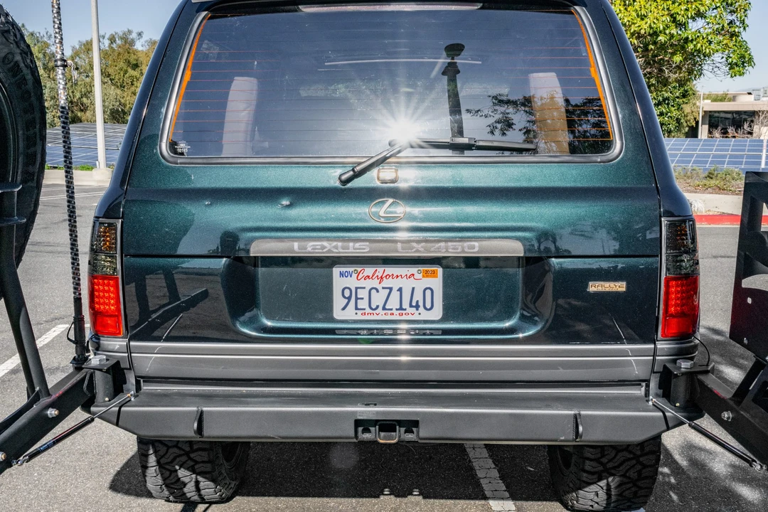 1997 Lexus LX 1st Gen - Image 19 of 31