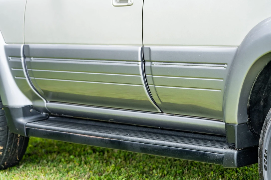 1997 Lexus LX 1st Gen - Image 23 of 31
