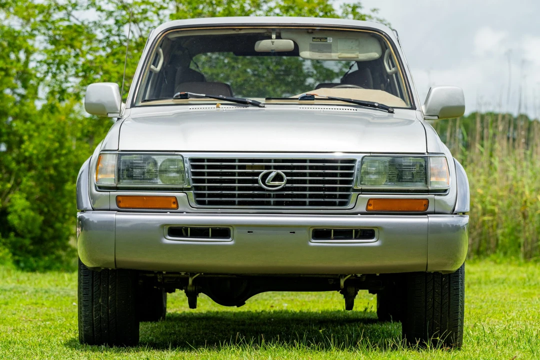 1997 Lexus LX 1st Gen - Image 3 of 31