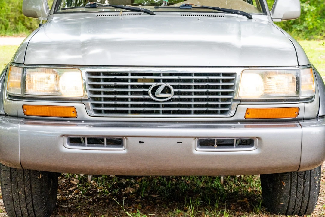 1997 Lexus LX 1st Gen - Image 9 of 31