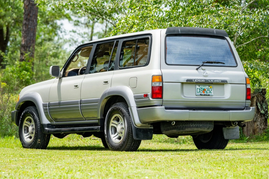 1997 Lexus LX 1st Gen - Image 7 of 31