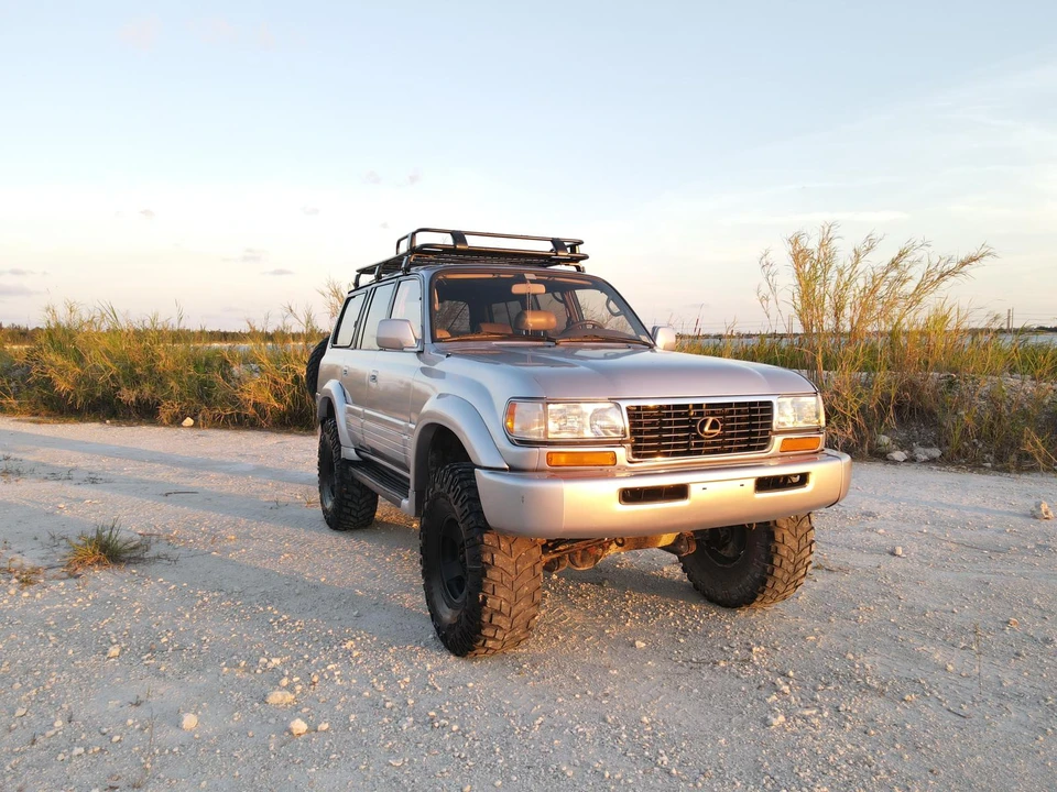 1997 Lexus LX 1st Gen - Image 15 of 31