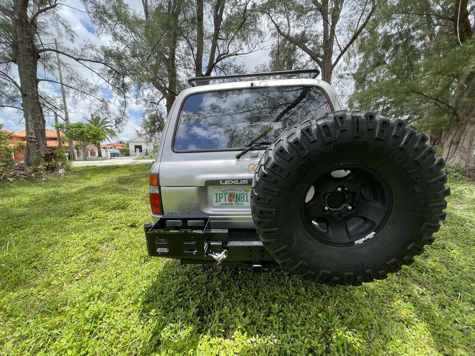 1997 Lexus LX 1st Gen - Image 22 of 31