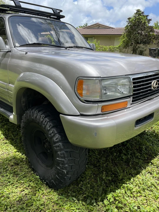 1997 Lexus LX 1st Gen - Image 29 of 31
