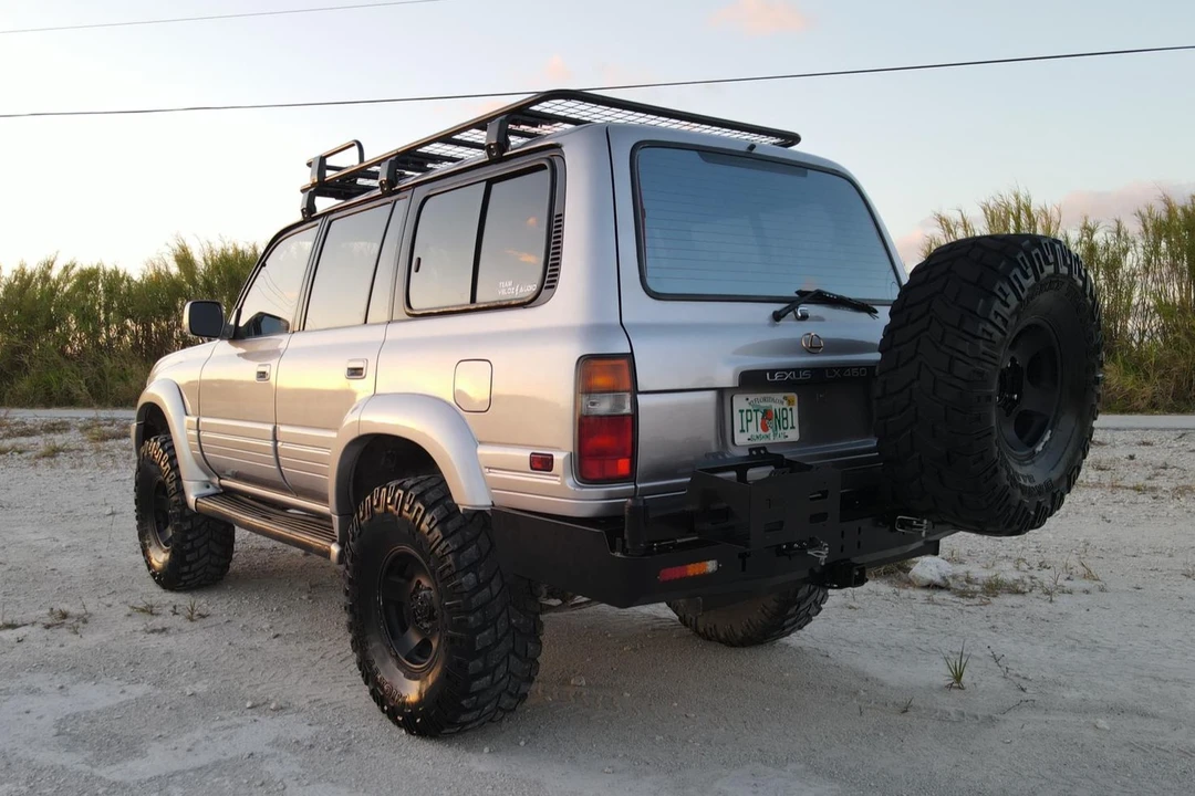1997 Lexus LX 1st Gen - Image 5 of 31