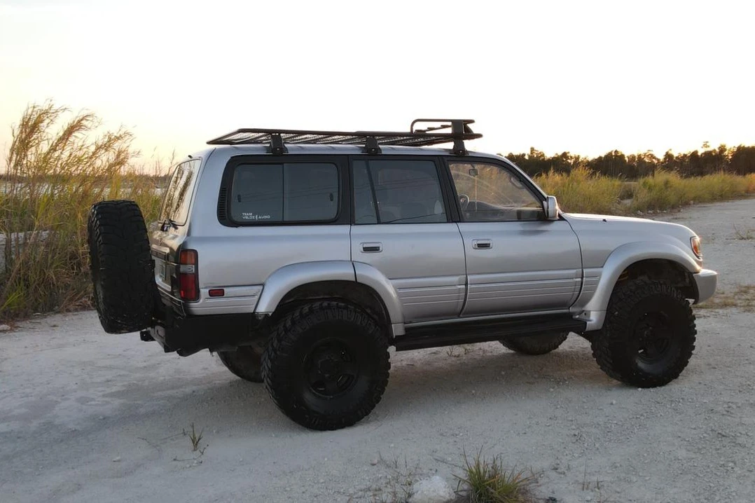 1997 Lexus LX 1st Gen - Image 12 of 31