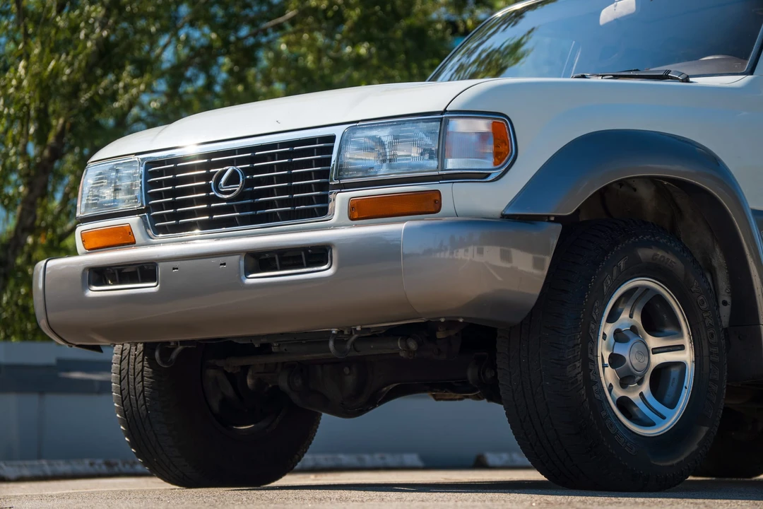 1997 Lexus LX 1st Gen - Image 20 of 31