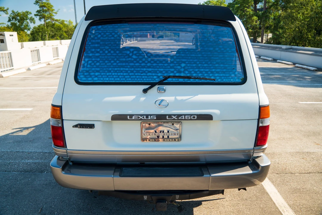 1997 Lexus LX 1st Gen - Image 12 of 31
