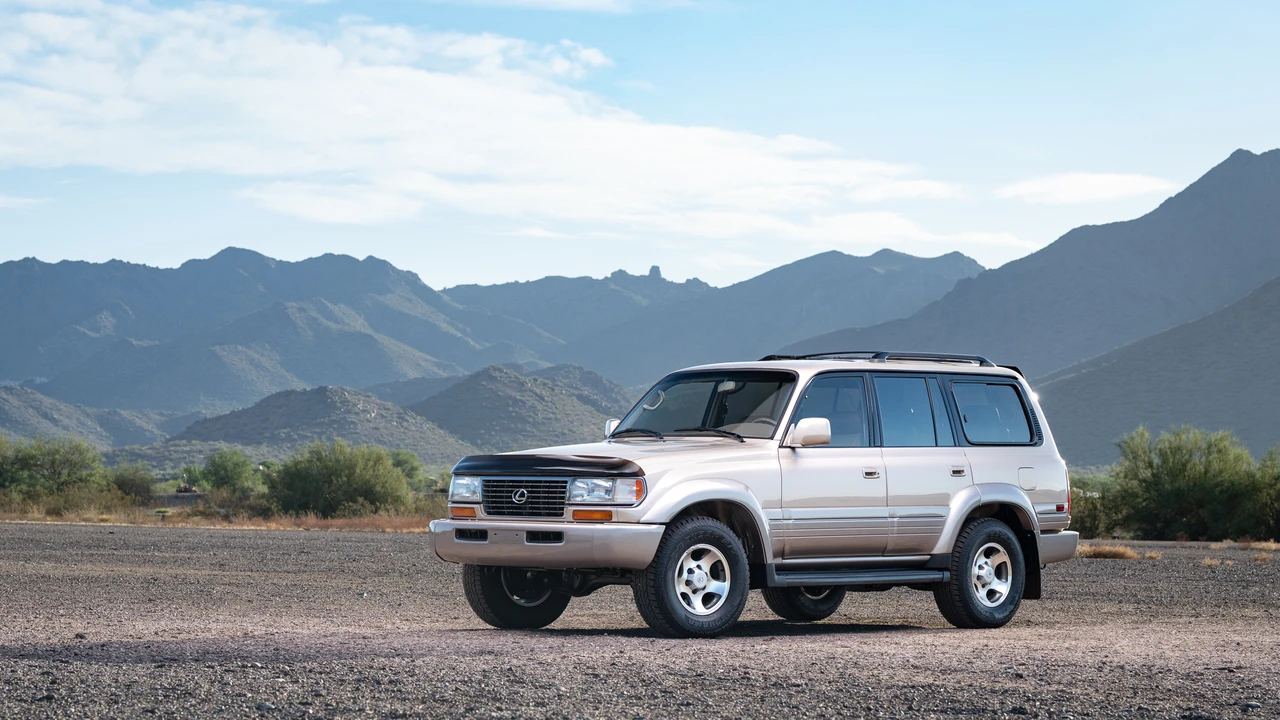 1997 Lexus LX 1st Gen - Image 2 of 31