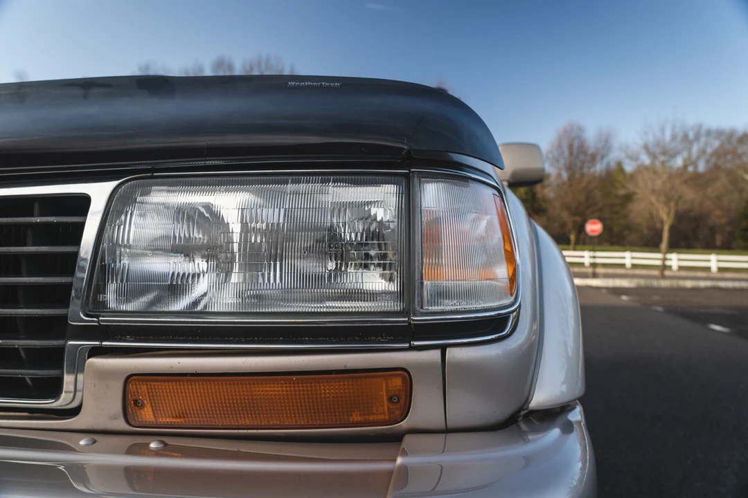1997 Lexus LX 1st Gen - Image 19 of 31