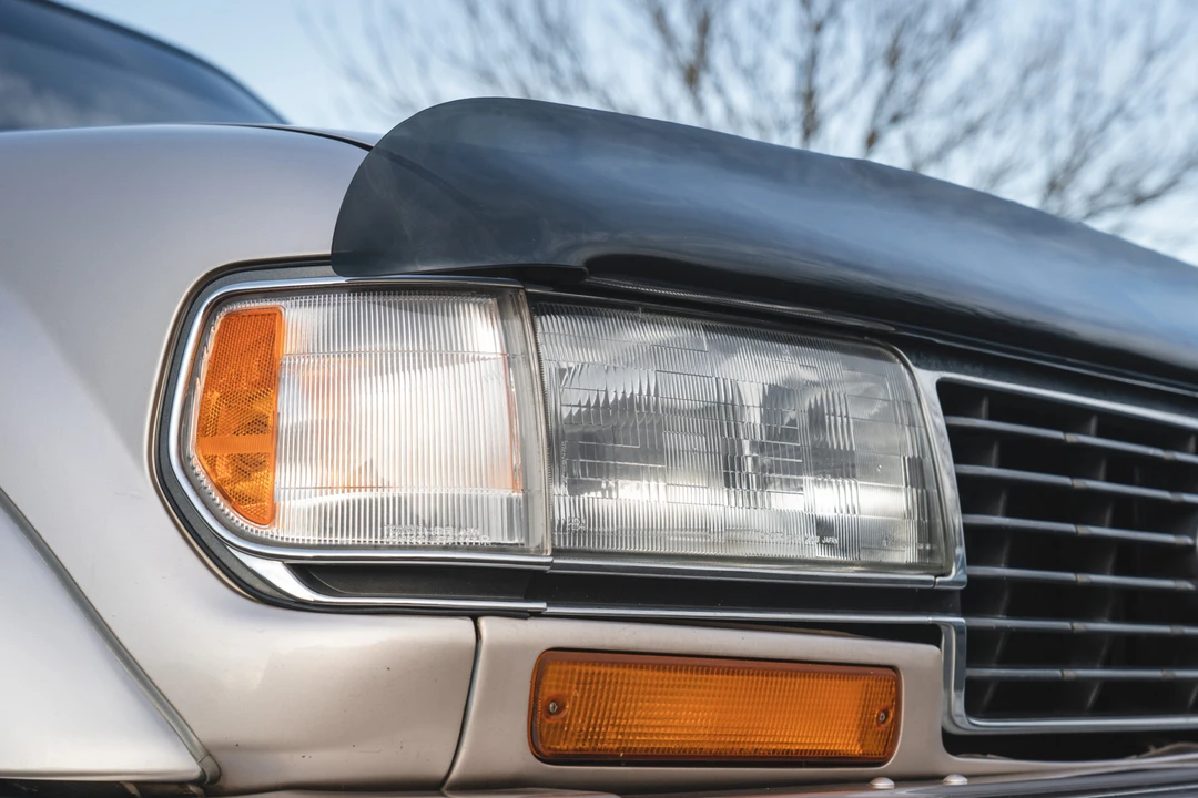 1997 Lexus LX 1st Gen - Image 24 of 31