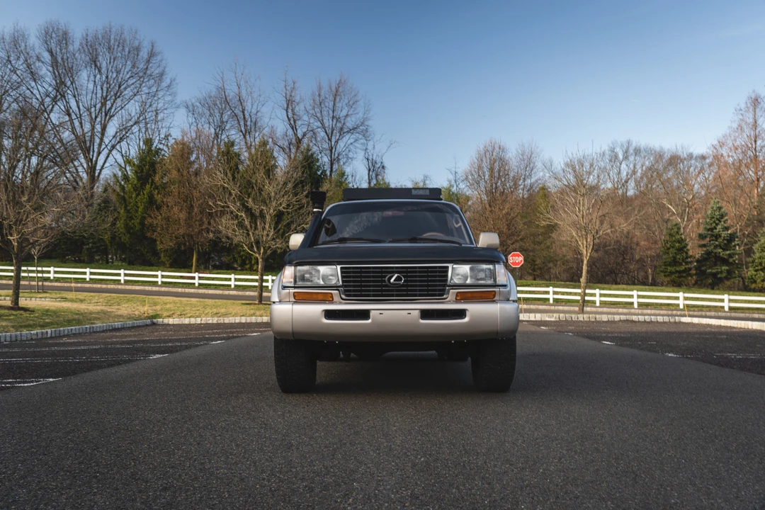 1997 Lexus LX 1st Gen - Image 27 of 31