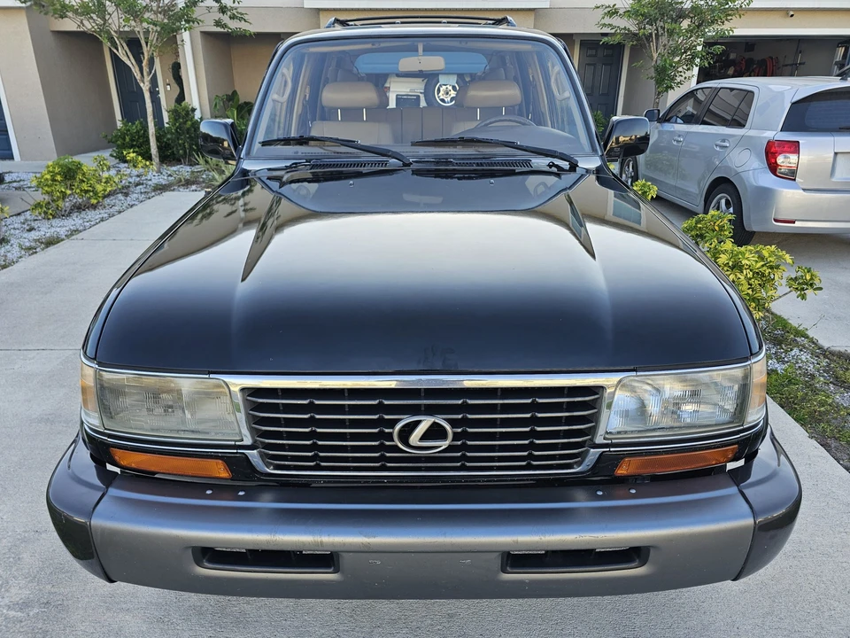 1997 Lexus LX 1st Gen - Image 3 of 31