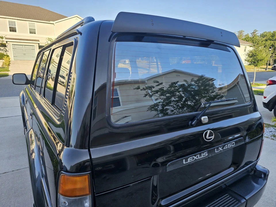 1997 Lexus LX 1st Gen - Image 29 of 31
