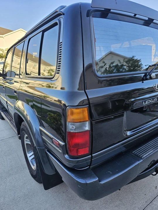 1997 Lexus LX 1st Gen - Image 30 of 31