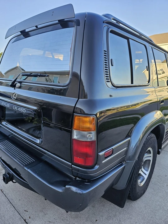 1997 Lexus LX 1st Gen - Image 21 of 31