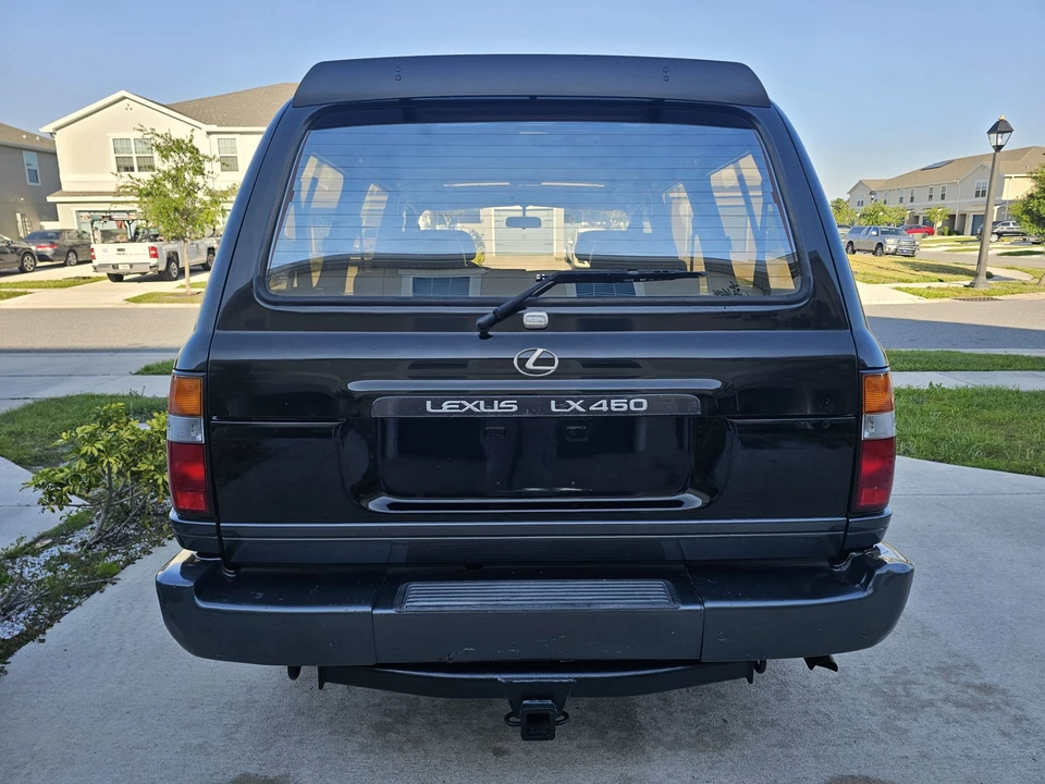 1997 Lexus LX 1st Gen - Image 7 of 31