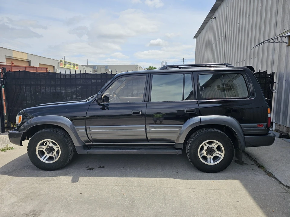1997 Lexus LX 1st Gen - Image 10 of 31