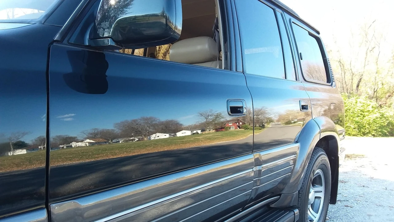 1997 Lexus LX 1st Gen - Image 15 of 20