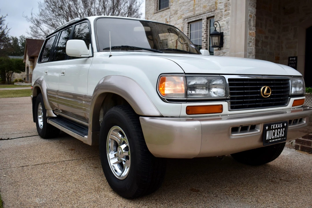 1997 Lexus LX 1st Gen - Image 3 of 31