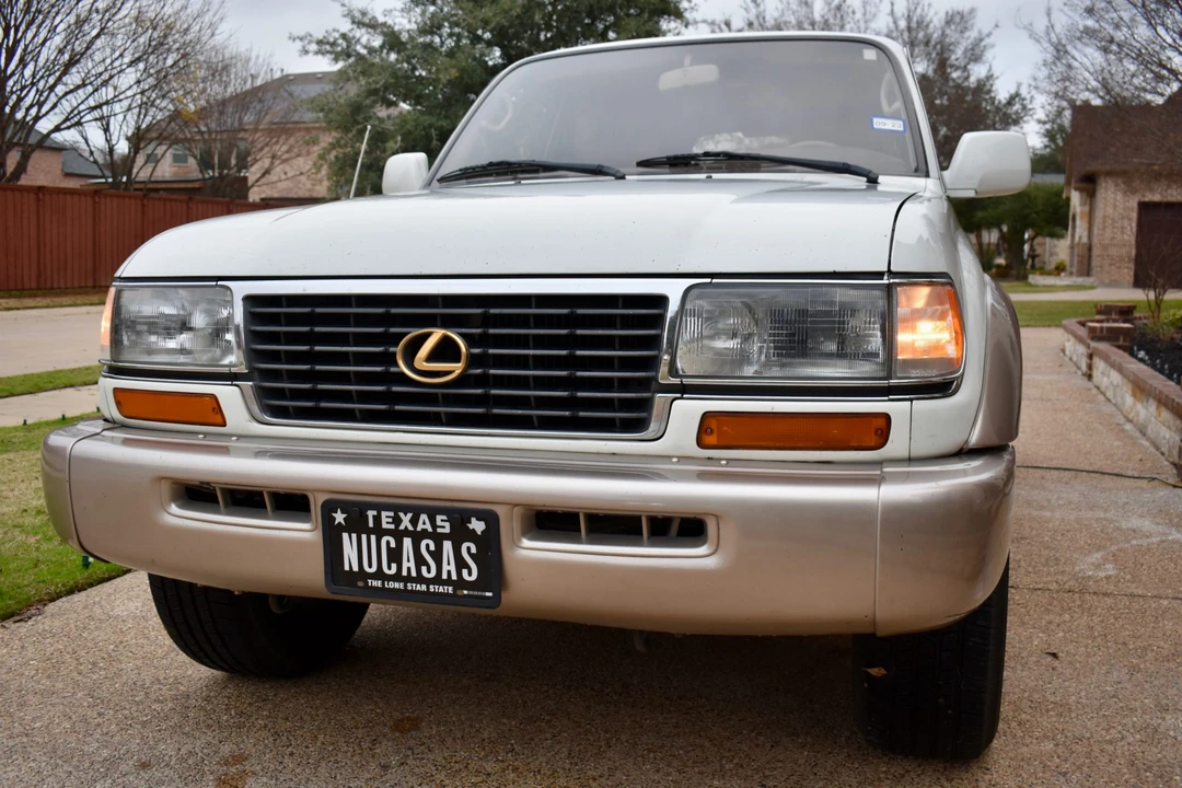 1997 Lexus LX 1st Gen - Image 27 of 31