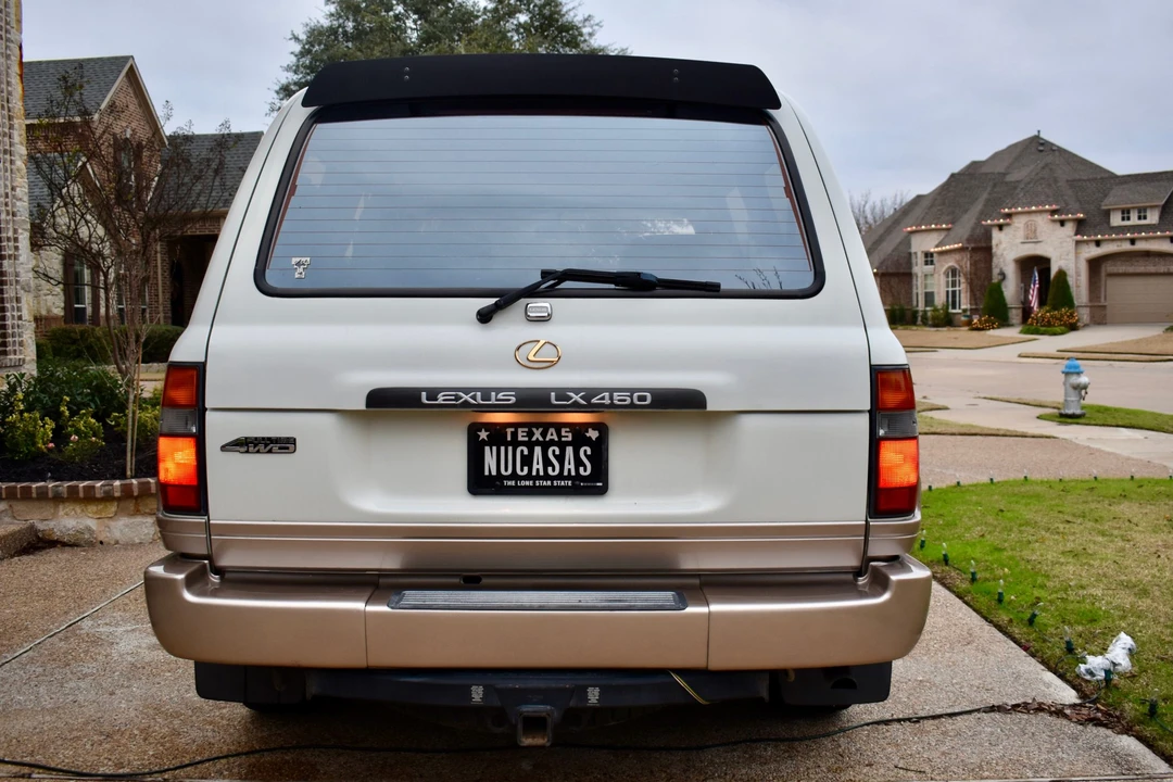 1997 Lexus LX 1st Gen - Image 15 of 31