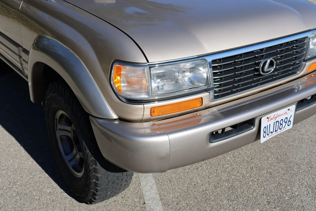 1997 Lexus LX 1st Gen - Image 21 of 31